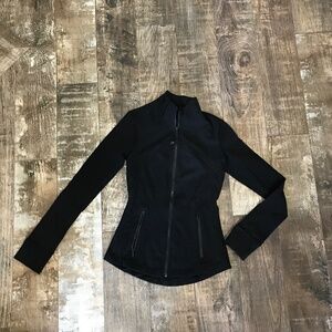 LULULEMON JACKET
